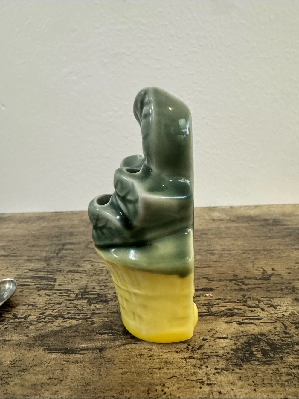 N/A vintage ceramic